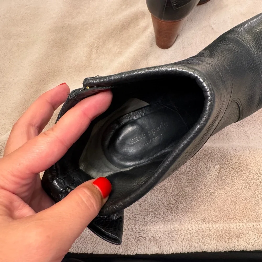 Kate Spade Black Pebbled Leather Bow Heel Ankle Boots Chic Preppy Luxe Sz 9.5M